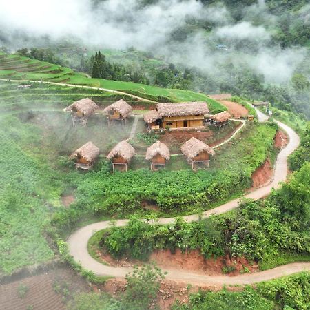 Hoang Su Phi - Mong Ngua Homestay Ha Giang Esterno foto