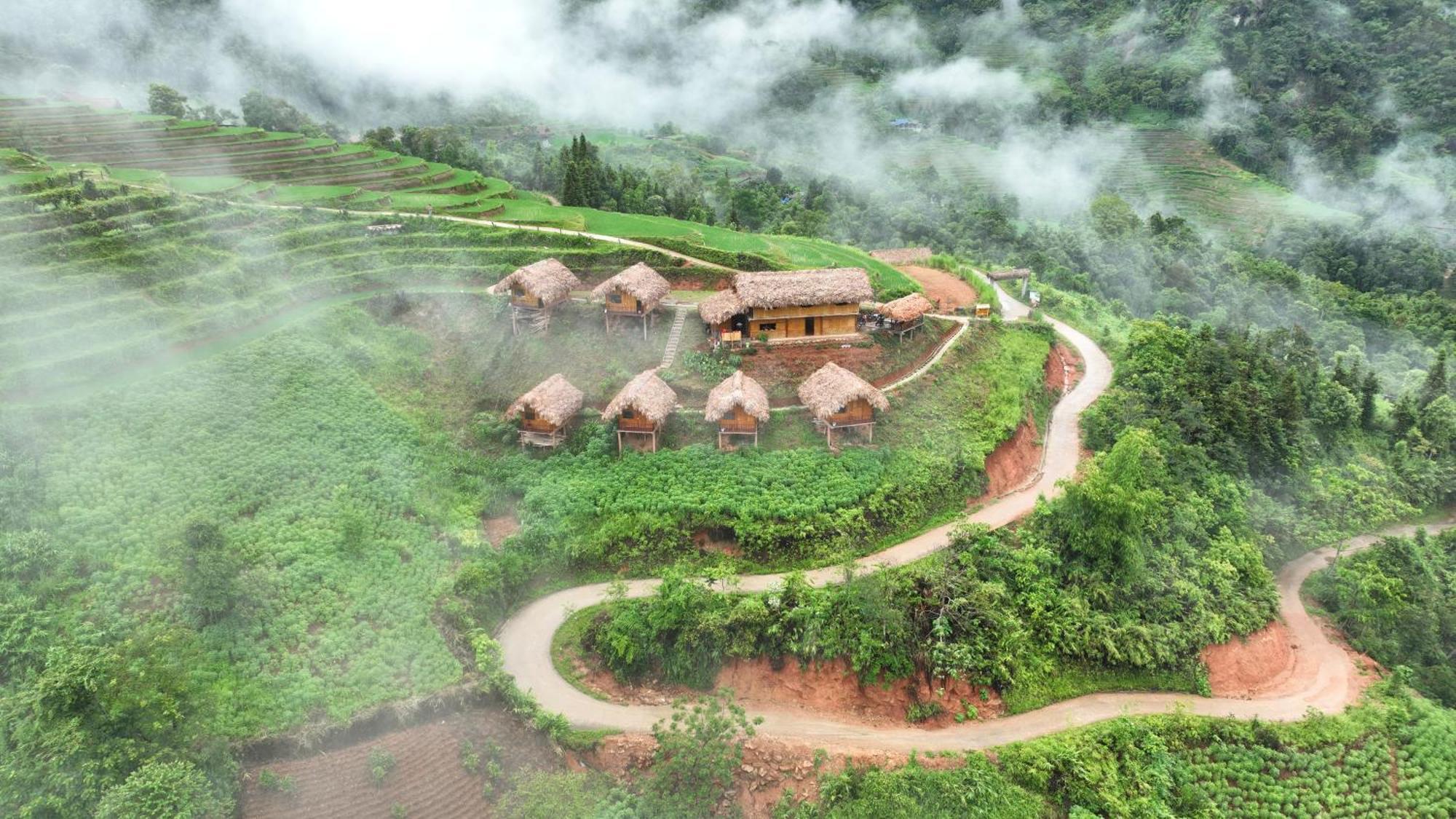 Hoang Su Phi - Mong Ngua Homestay Ha Giang Esterno foto