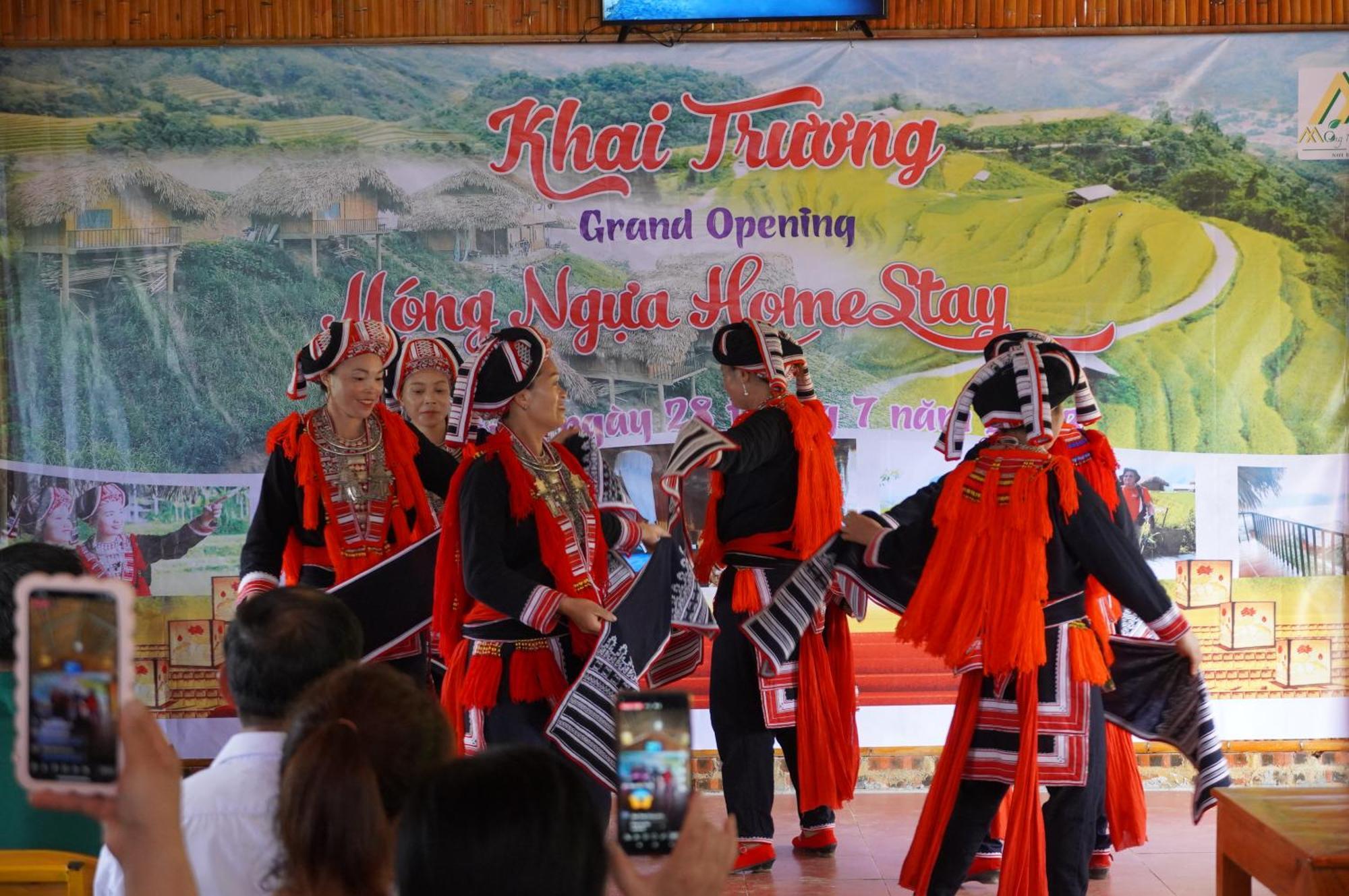 Hoang Su Phi - Mong Ngua Homestay Ha Giang Esterno foto