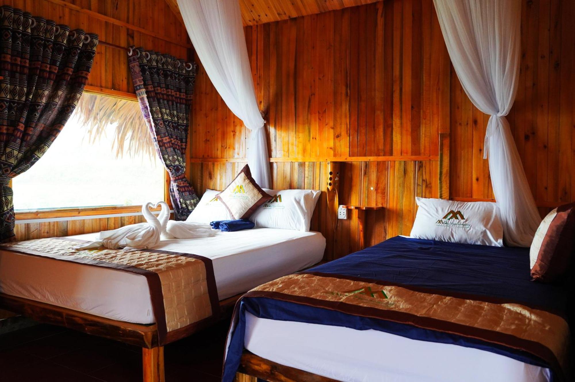 Hoang Su Phi - Mong Ngua Homestay Ha Giang Esterno foto