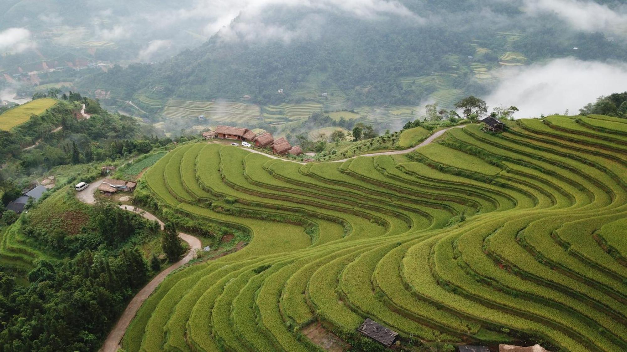 Hoang Su Phi - Mong Ngua Homestay Ha Giang Esterno foto