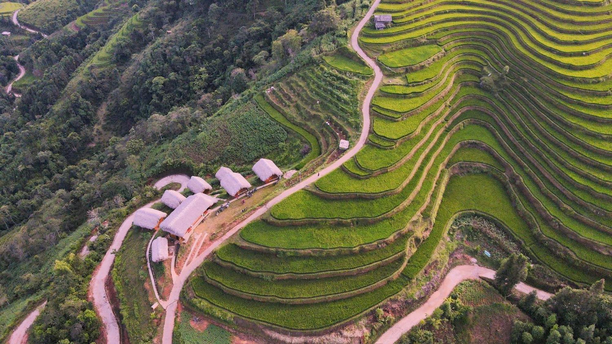Hoang Su Phi - Mong Ngua Homestay Ha Giang Esterno foto