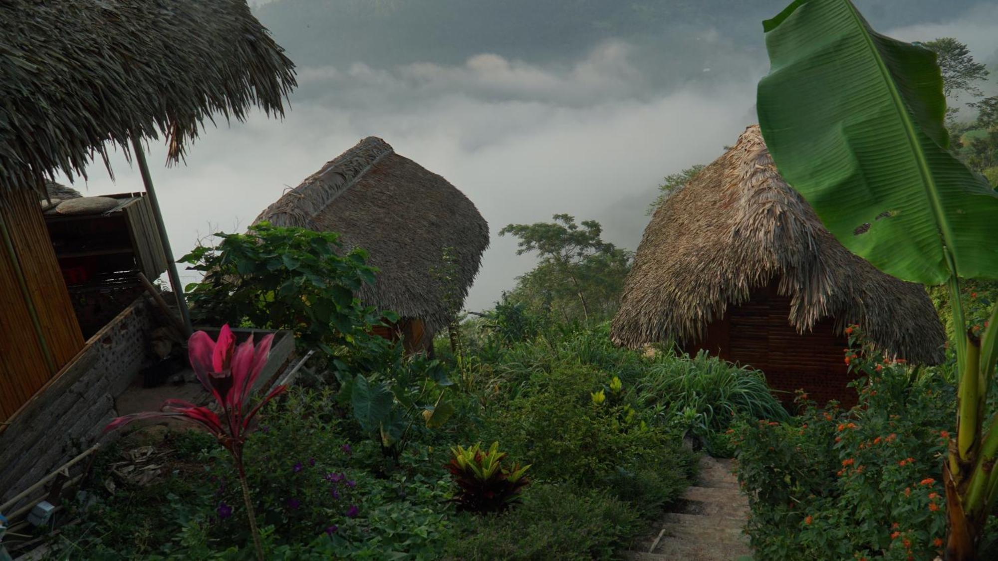 Hoang Su Phi - Mong Ngua Homestay Ha Giang Esterno foto