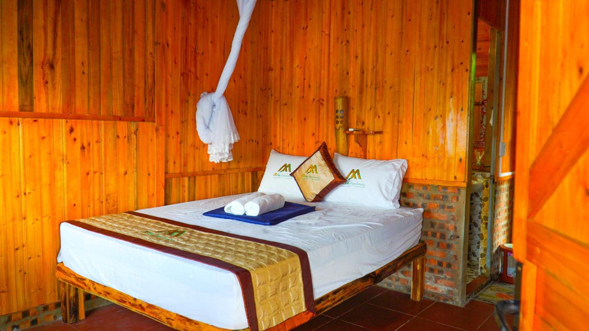 Hoang Su Phi - Mong Ngua Homestay Ha Giang Esterno foto